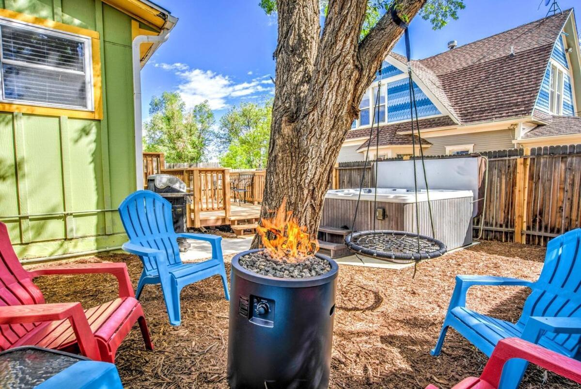 فيلا The Vibrant Victorian Hot Tub & Fire Pit In Occ كولورادو سبرينغس المظهر الخارجي الصورة